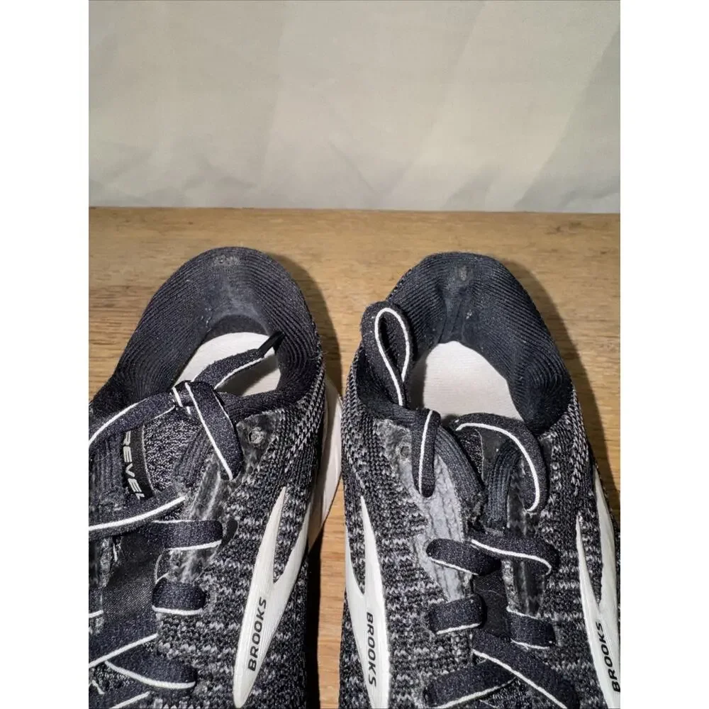 Brooks Revel Running Shoes Womens 6.5 Black White Athletic Gym Walking Sneakers